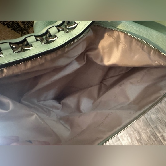 Calvin Klein Two Way Crossbody/Shoulder Bag. Excellent condition. Preloved - Picture 2 of 9